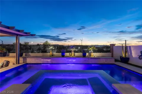 743 Glowing Horizon St, Henderson, NV 89052