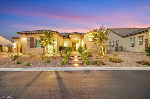 8535 Longmire Ave, Las Vegas, NV 89143