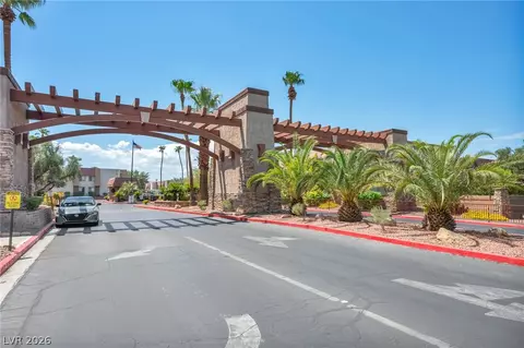5140 Indian River Dr #306, Las Vegas, NV 89103