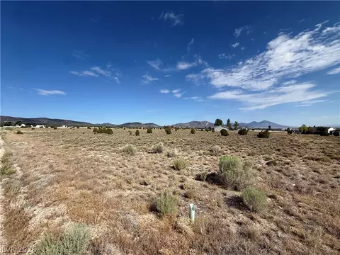 90 E 205th St, Ely, NV 89301 photo 4