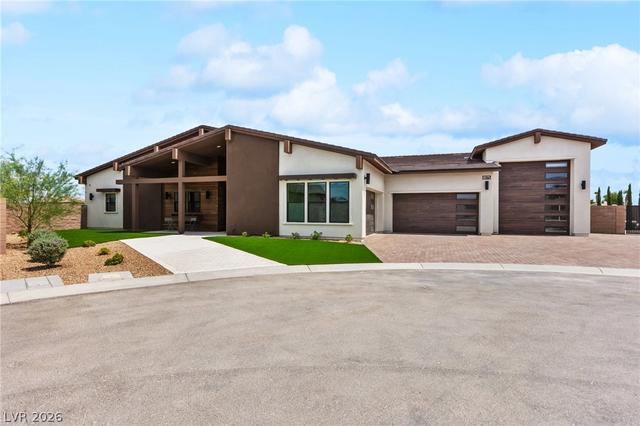 8575 Stange Ave, Las Vegas, NV 89129
