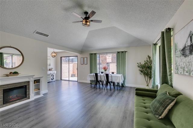 301 Misty Isle Ln #A, Las Vegas, NV 89107