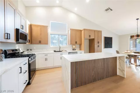 7240 Tealwood St, Las Vegas, NV 89131