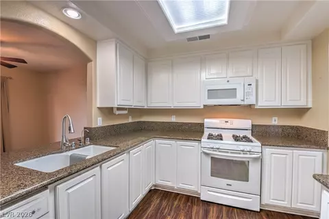 10193 Crepe Myrtle Ct, Las Vegas, NV 89183