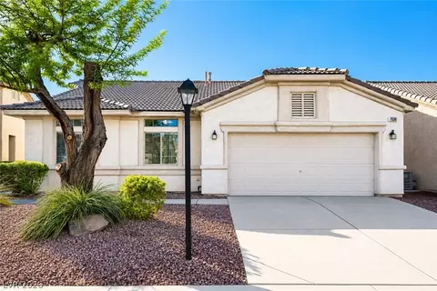 7530 Splashing Rock Dr, Las Vegas, NV 89131