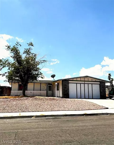 6917 Rocky Point Dr, Las Vegas, NV 89145