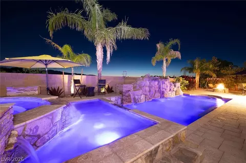 7347 Peace Rose St, Las Vegas, NV 89131