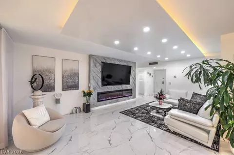 205 E Harmon Ave #507, Las Vegas, NV 89169