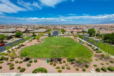 View/Area - 976 E Sunset Rd, Henderson, NV 89011 photo 25 of 37
