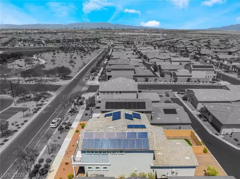 View/Area - 976 E Sunset Rd, Henderson, NV 89011 photo 4 of 37