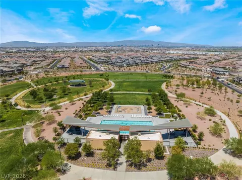 View/Area - 976 E Sunset Rd, Henderson, NV 89011 photo 17 of 37