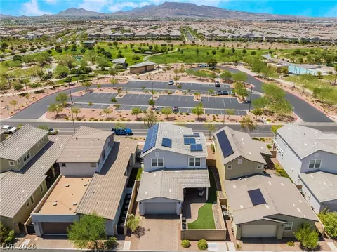 View/Area - 976 E Sunset Rd, Henderson, NV 89011 photo 16 of 37