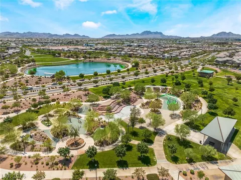 View/Area - 976 E Sunset Rd, Henderson, NV 89011 photo 19 of 37