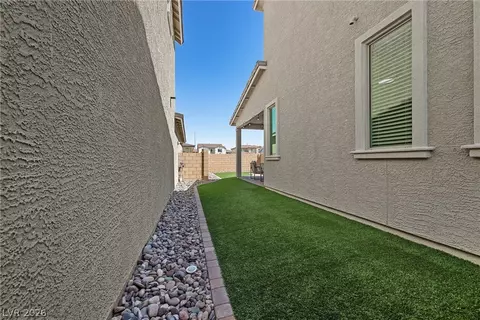 Exterior - 976 E Sunset Rd, Henderson, NV 89011 photo 8 of 17