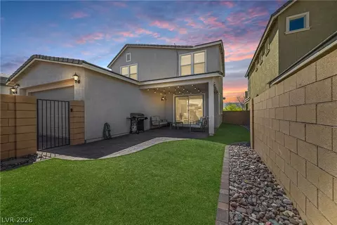 Exterior - 976 E Sunset Rd, Henderson, NV 89011 photo 2 of 17