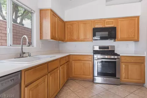 8594 Dyker Heights Ave, Las Vegas, NV 89178