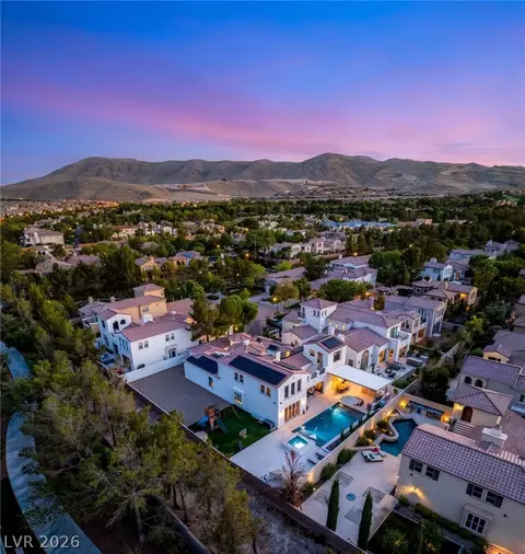 11830 Kingsbarns Ct, Las Vegas, NV 89141