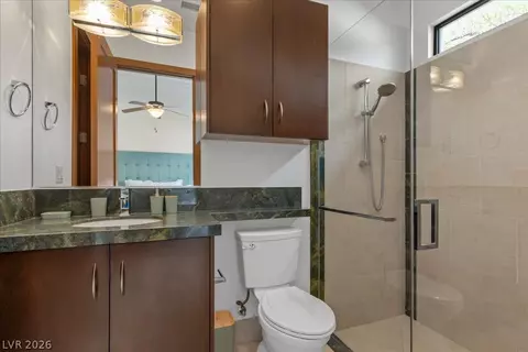Bath - 1382 Ruby Sky Ct, Henderson, NV 89052 photo 3 of 4