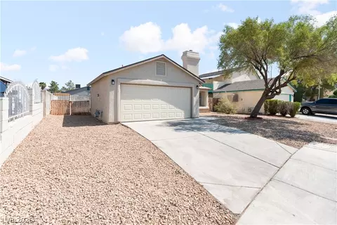 3812 Angel Flight Dr, Las Vegas, NV 89115
