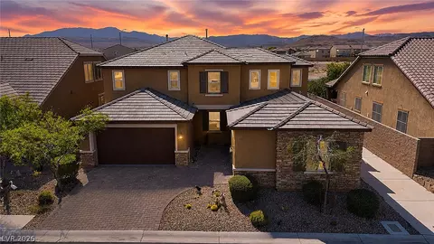 8767 Pinley Spring St, Las Vegas, NV 89113