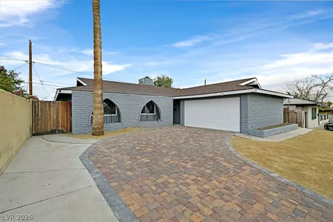 4516 E Flamingo Rd, Las Vegas, NV 89121