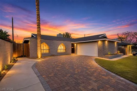 4516 E Flamingo Rd, Las Vegas, NV 89121