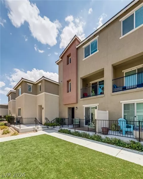 2842 Azure Breeze Ln #2, Las Vegas, NV 89183