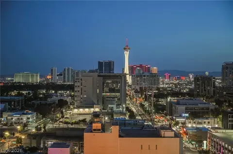 150 Las Vegas Blvd #807, Las Vegas, NV 89101