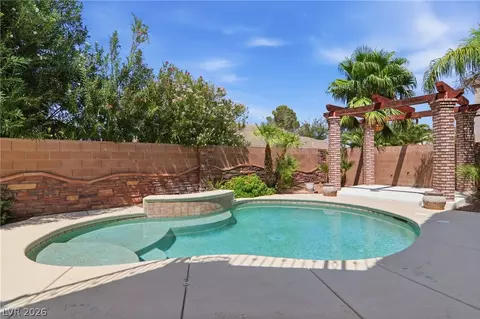 2218 Alanhurst Dr, Henderson, NV 89052
