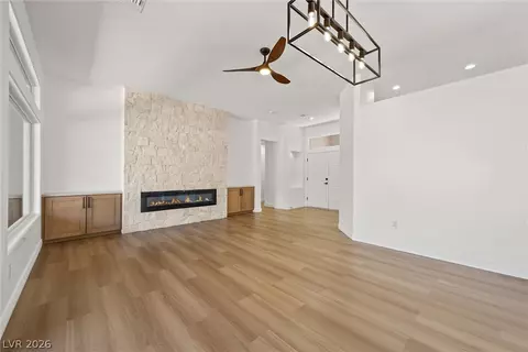 10400 Willamette Pl, Las Vegas, NV 89134