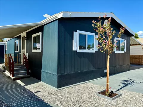 70 Steptoe St, Pahrump, NV 89048