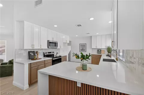 4055 Pequeno Ave, Las Vegas, NV 89120