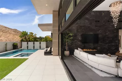 5201 Peak Climb Dr, Las Vegas, NV 89135