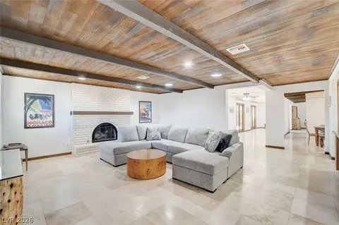 408 Lacy Ln, Las Vegas, NV 89107