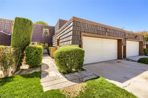 2951 Pinehurst Dr, Las Vegas, NV 89109