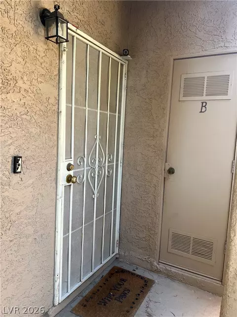 5576 W Rochelle Ave #25B, Las Vegas, NV 89103