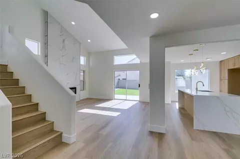 7708 License St, Las Vegas, NV 89131