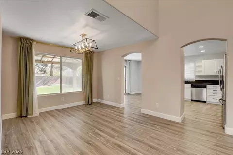 8308 Raphael Ct, Las Vegas, NV 89129