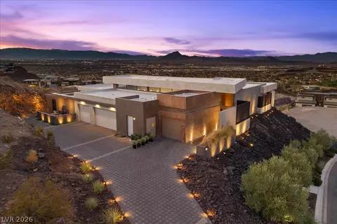 641 Dragon Peak Dr, Henderson, NV 89012