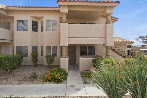 925 Sulphur Springs Ln #101, Las Vegas, NV 89128