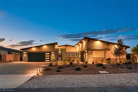 8310 W Camero Ave, Las Vegas, NV 89113