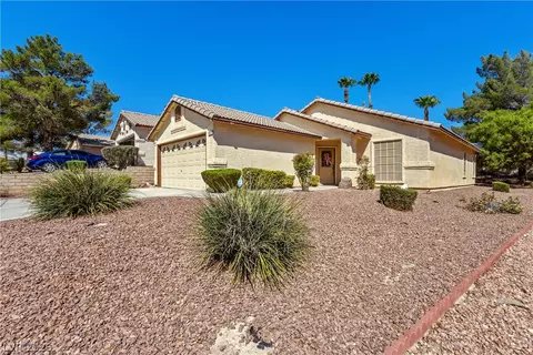 4920 Winterset Dr, Las Vegas, NV 89130