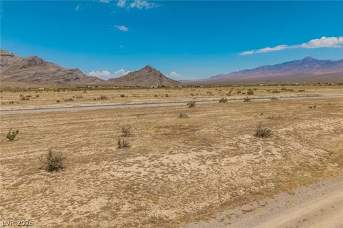 5890 N Da Vinci Ln, Pahrump, NV 89060