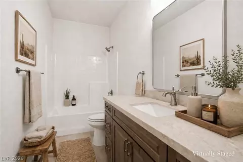 Bath - 1427 Palm Dr, Laughlin, NV 89029 photo 3 of 5