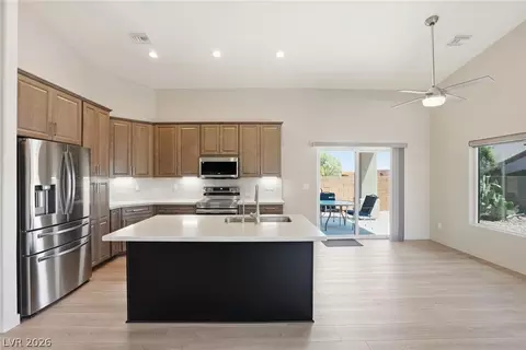 Kitchen - 1427 Palm Dr, Laughlin, NV 89029 photo 1 of 4