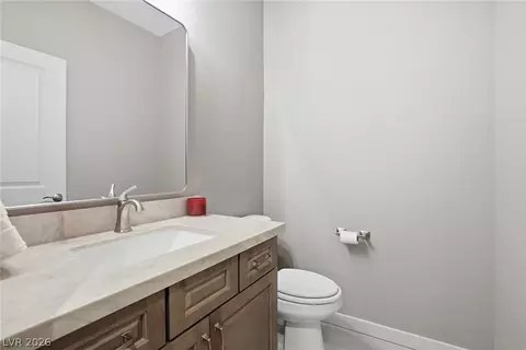 Bath - 1427 Palm Dr, Laughlin, NV 89029 photo 5 of 5