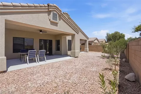 Exterior - 1427 Palm Dr, Laughlin, NV 89029 photo 9 of 14