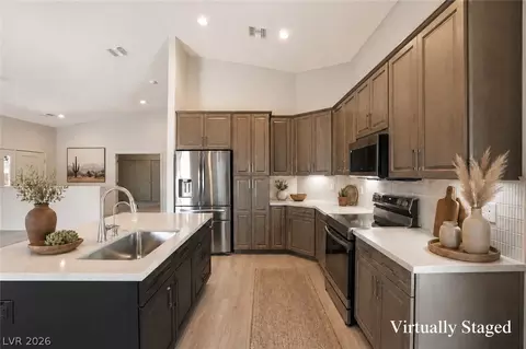 Kitchen - 1427 Palm Dr, Laughlin, NV 89029 photo 2 of 4