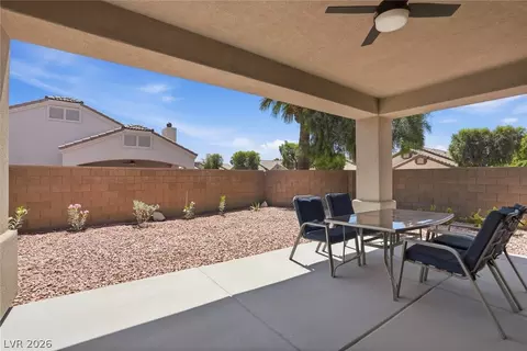 Exterior - 1427 Palm Dr, Laughlin, NV 89029 photo 8 of 14