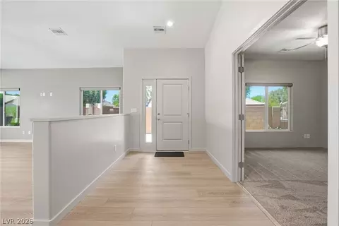Entry Way - 1427 Palm Dr, Laughlin, NV 89029 photo 3 of 4